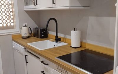 Instalación sanitarios y mobiliario cocina